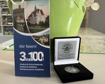 Special medals for the three anniversaries