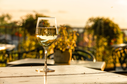 Restaurants et commerce de vin